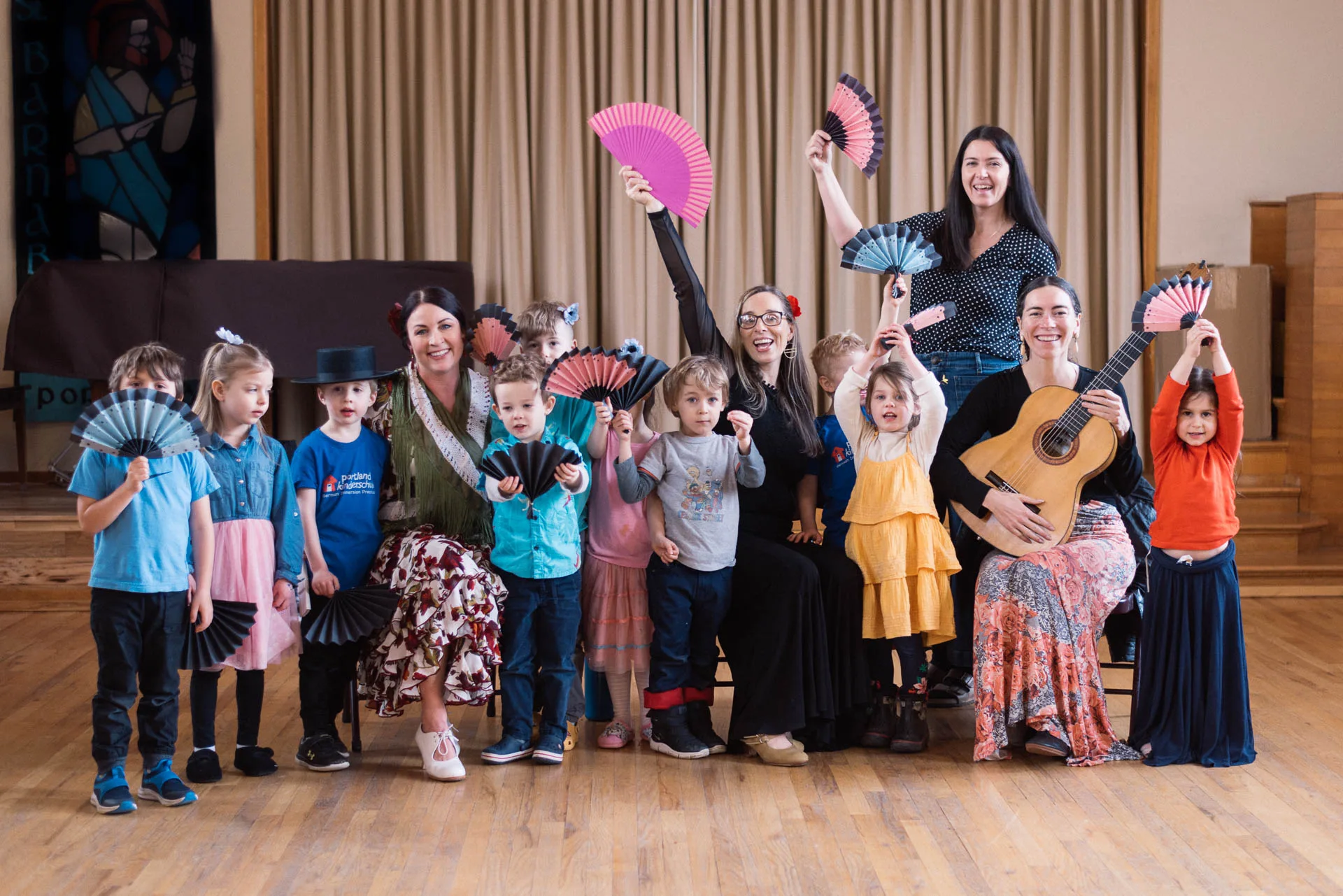 Families working together at Kinderschule